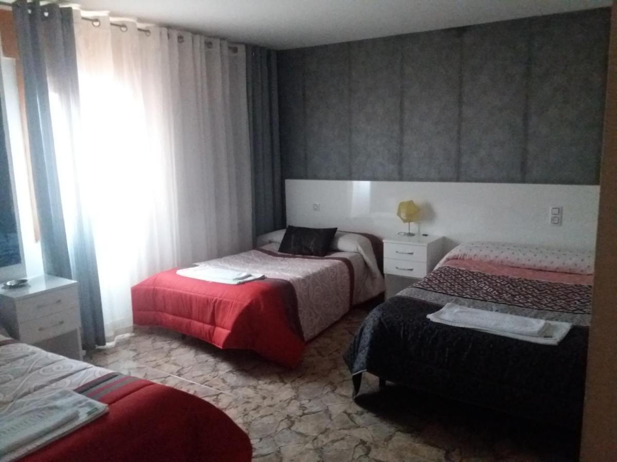 Hostal Texas 2 Fuentes de Ebro Exterior photo